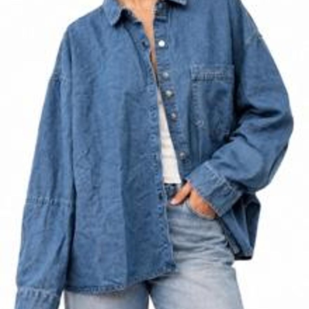 UOOZEE Women's Blue Denim Relaxed Fit Snap Up Blouse